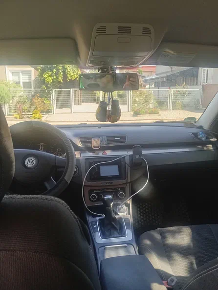 Volkswagen Passat 2010 - 21