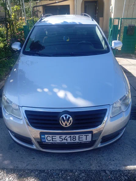 Volkswagen Passat 2010 - 1