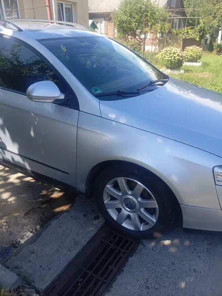 Volkswagen Passat 2010 - 6