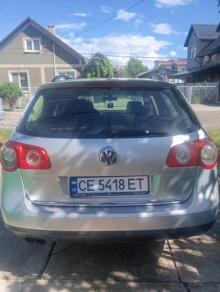 Volkswagen Passat 2010 - 9