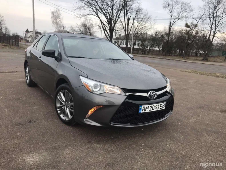 Toyota Camry 2016