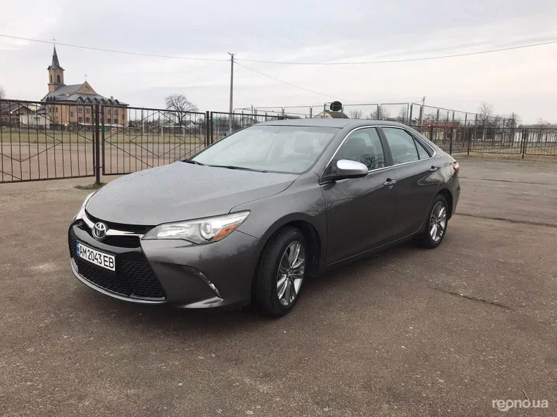 Toyota Camry 2016