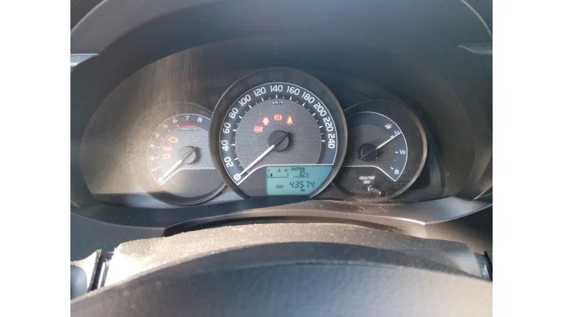 Toyota Corolla 2014 - 6