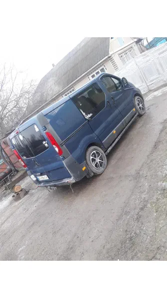Opel Vivaro 2004