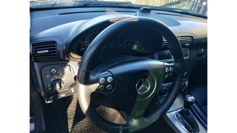 Mercedes-Benz C-Клас 2005 - 7