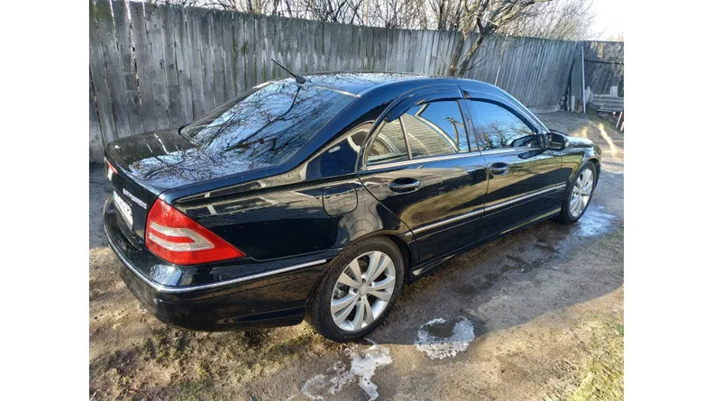 Mercedes-Benz C-Клас 2005 - 2