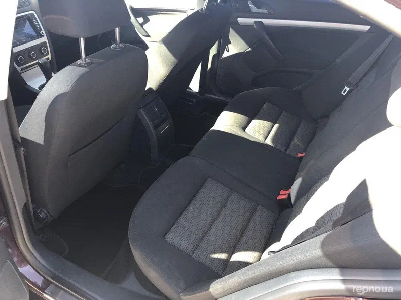 Skoda Octavia 2010 - 8