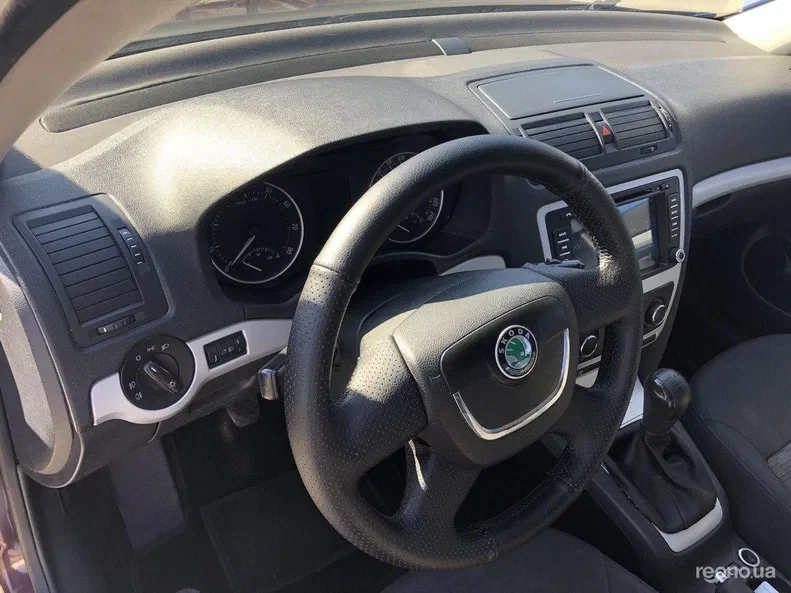 Skoda Octavia 2010 - 7