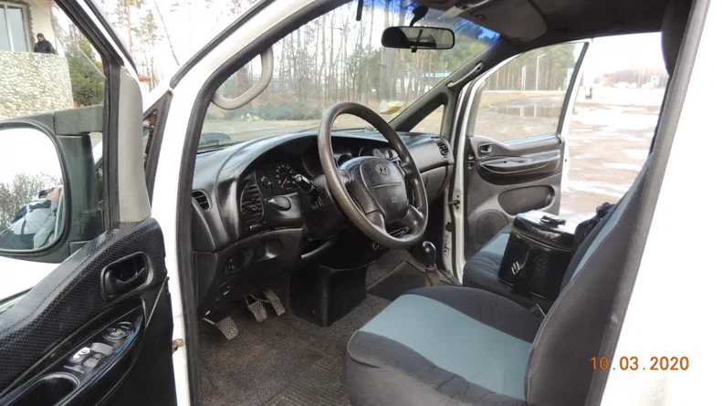 Hyundai H-1 2000 - 6