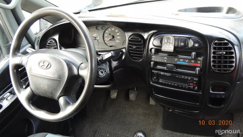 Hyundai H-1 2000 - 7