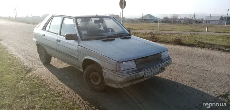 Renault 11 1987