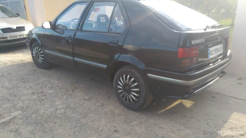 Renault 19 1989