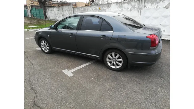 Toyota Avensis 2005 - 16