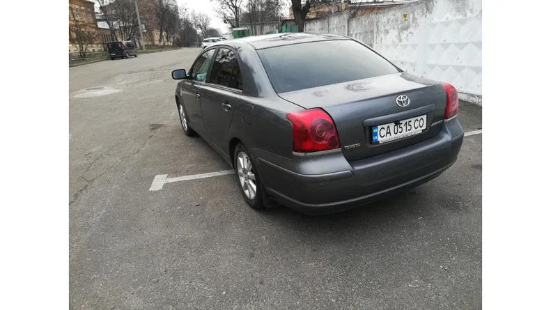 Toyota Avensis 2005 - 15