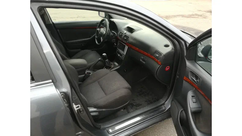 Toyota Avensis 2005 - 11