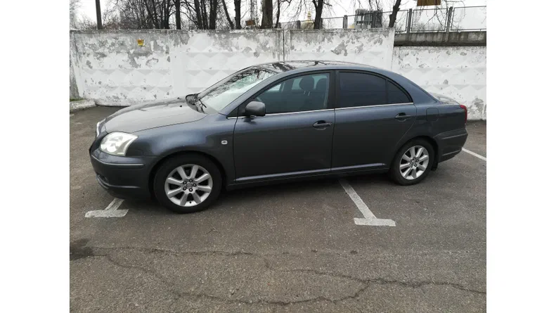 Toyota Avensis 2005 - 17
