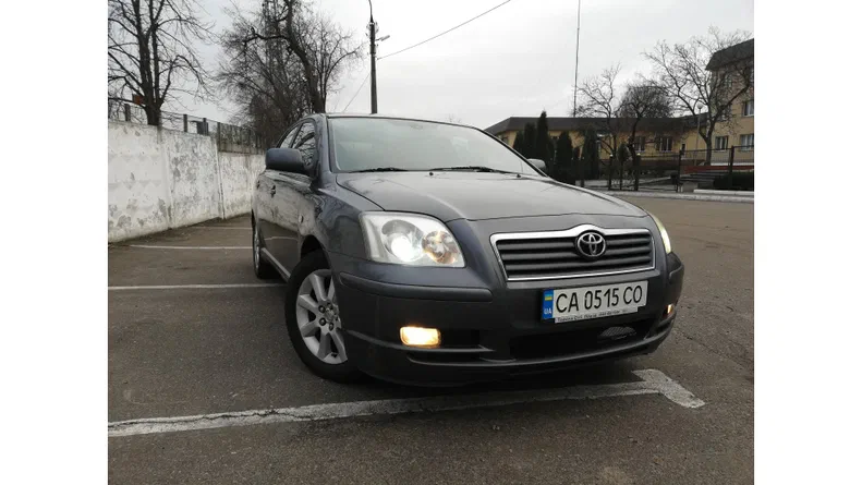 Toyota Avensis 2005 - 7