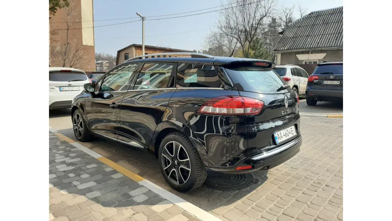 Renault Clio 2015 - 23