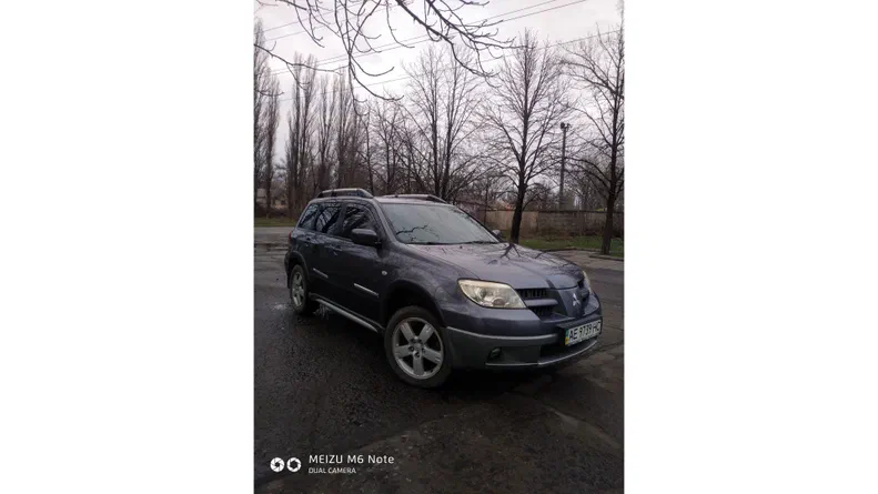 Mitsubishi Outlander 2005