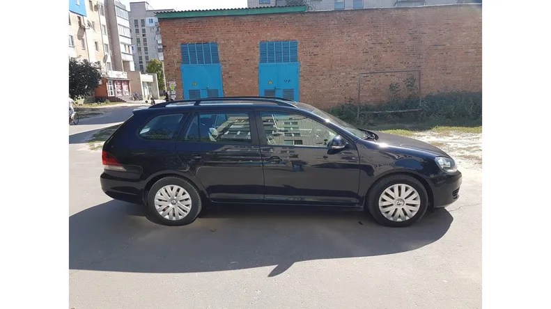 Volkswagen  Golf 2010