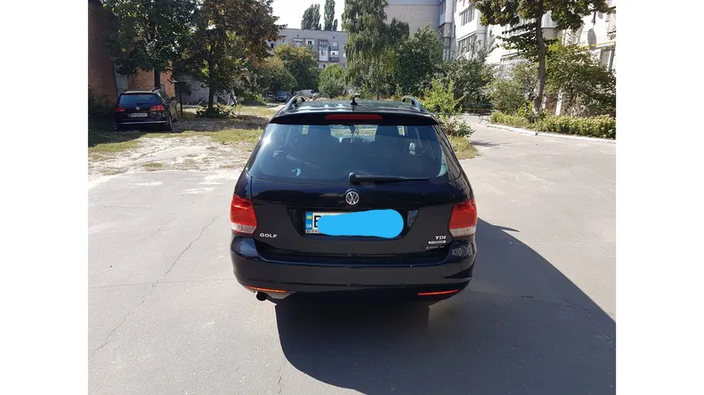 Volkswagen  Golf 2010