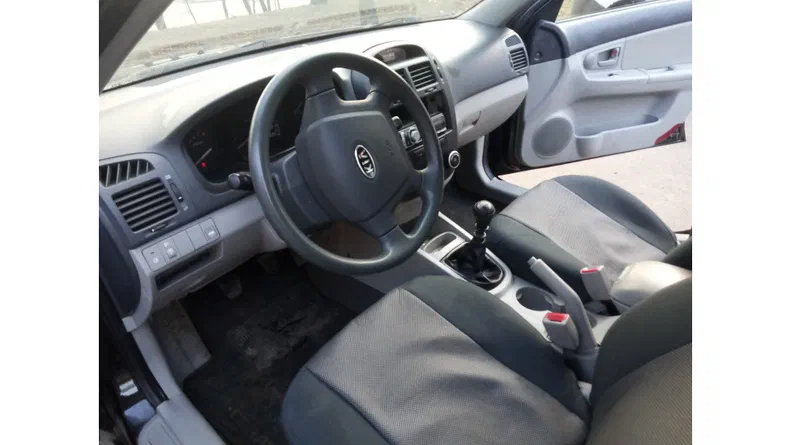 Kia Cerato 2008 - 10