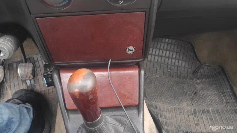 Lancia Thema 1991 - 11