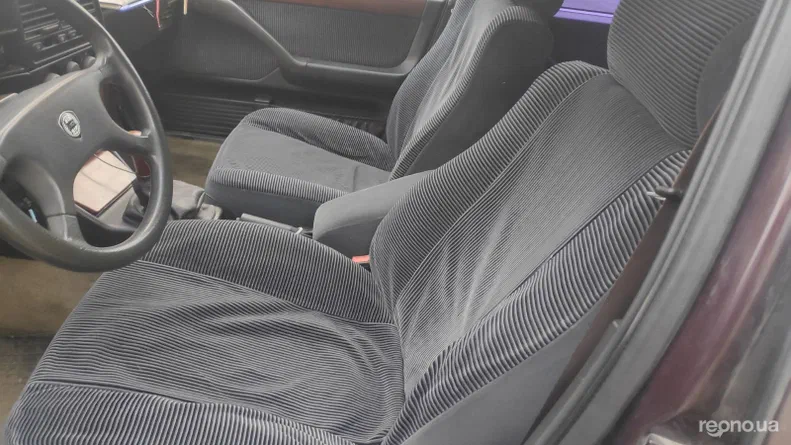 Lancia Thema 1991 - 8