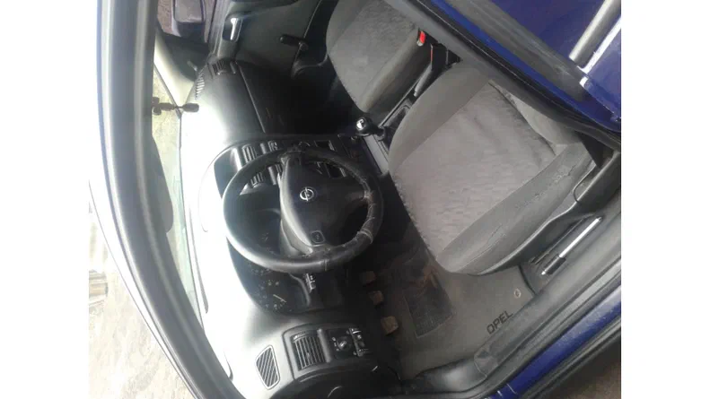 Opel Astra 2002 - 6