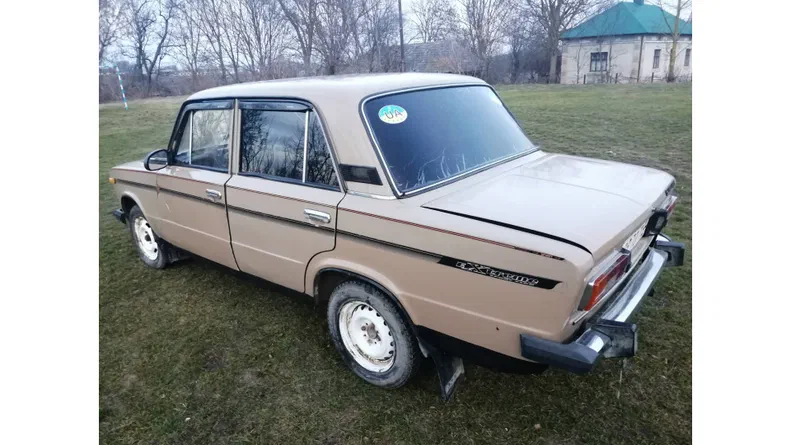 Lada (ВАЗ) 2103 1979 - 3