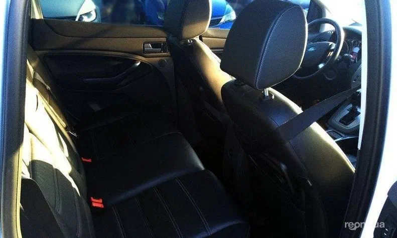 Ford Kuga 2012 - 6