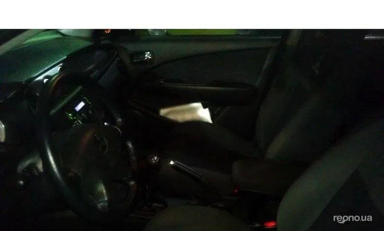 Mitsubishi Outlander 2006 - 7