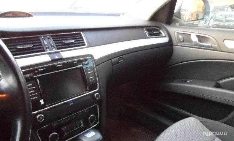 Skoda Superb 2010 - 10