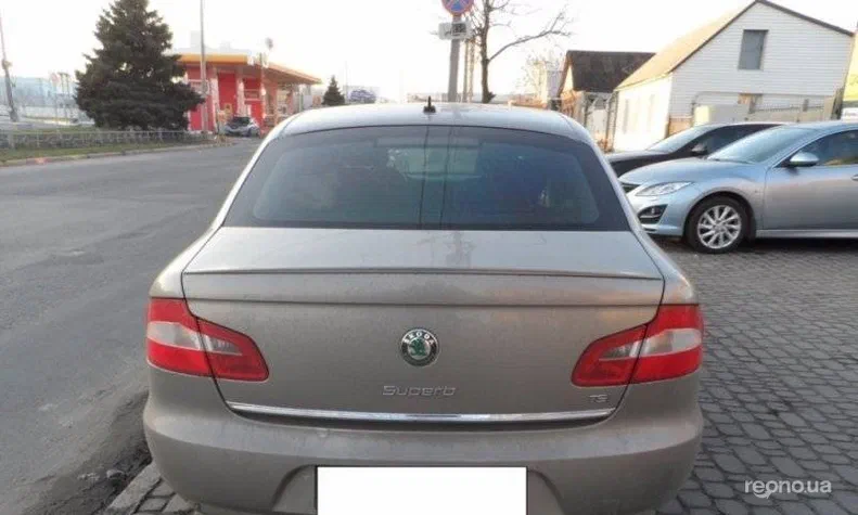 Skoda Superb 2010 - 23