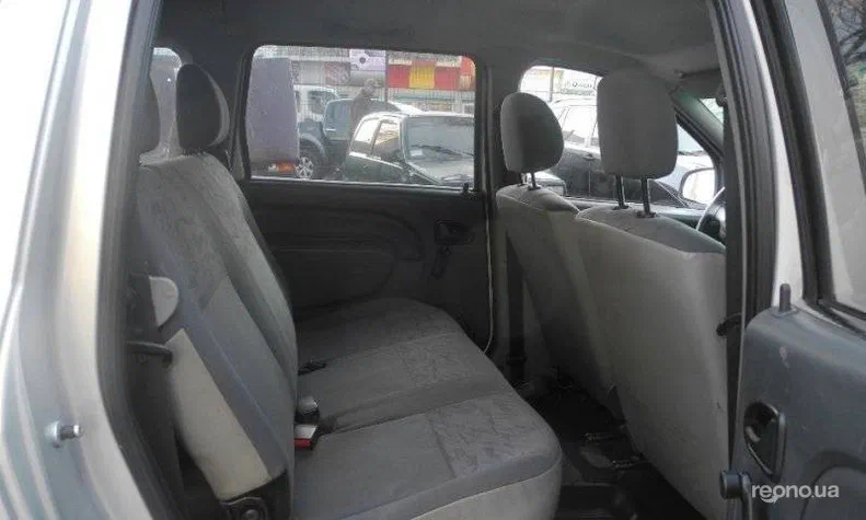 Renault Logan 2008 - 4