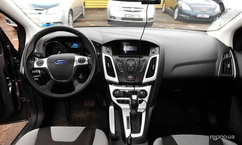 Ford Focus 2013 - 19