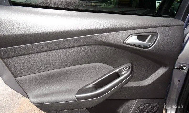 Ford Focus 2013 - 18