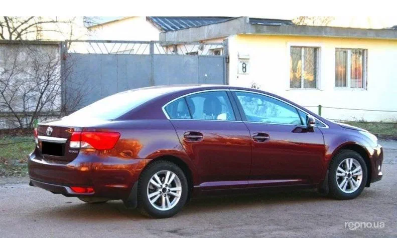 Toyota Avensis 2012 - 1