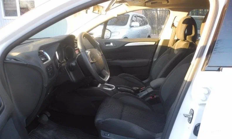 Citroen C4 2013 - 17