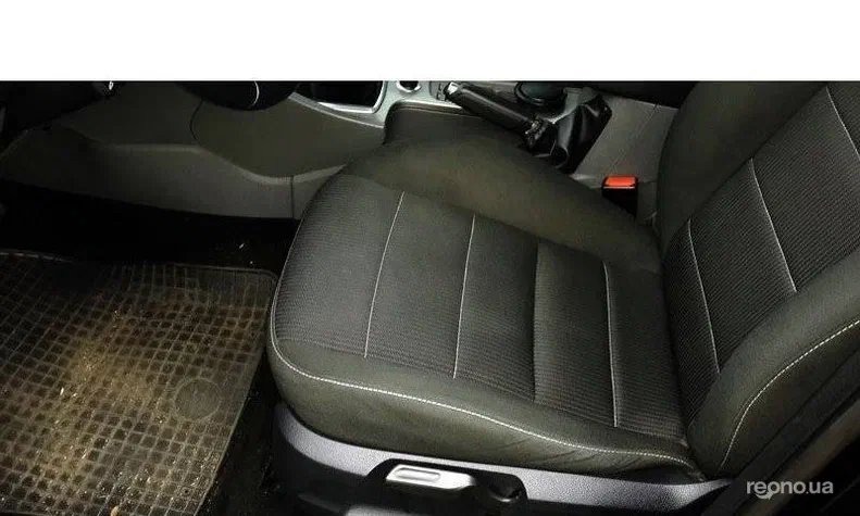 Ford Focus 2010 - 12