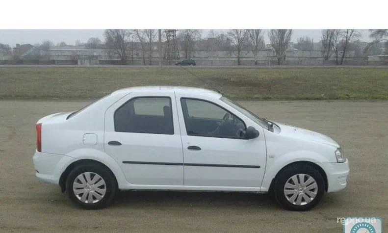 Renault Logan 2012 - 6