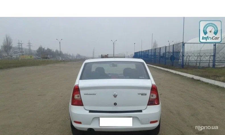 Renault Logan 2012 - 1