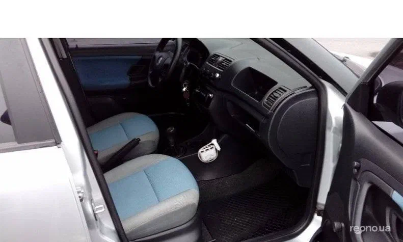 Skoda Fabia 2007 - 8