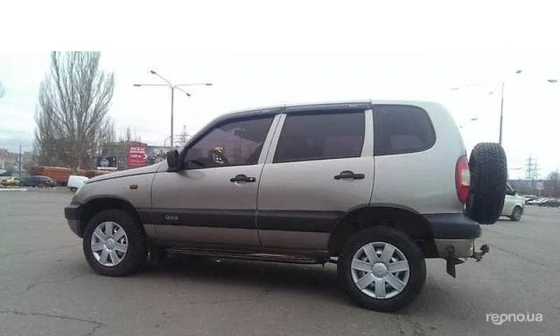 Chevrolet Niva 2008 - 3