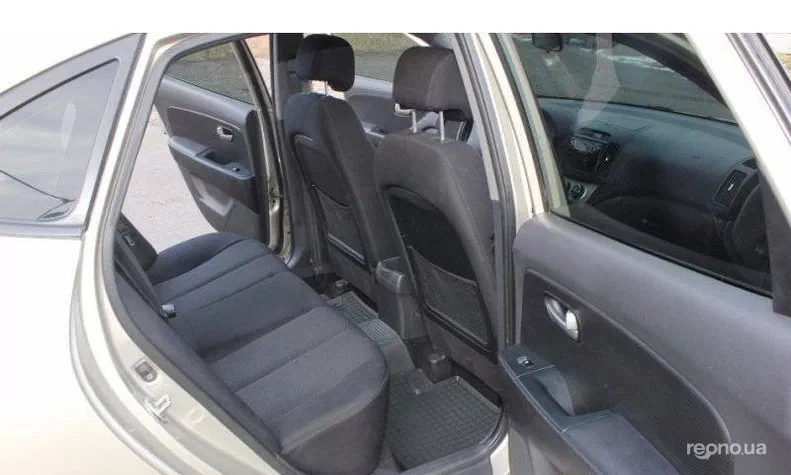 Hyundai Elantra 2008 - 8