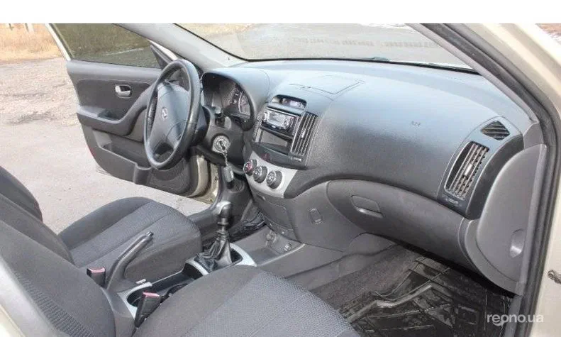 Hyundai Elantra 2008 - 9