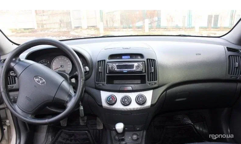 Hyundai Elantra 2008 - 3