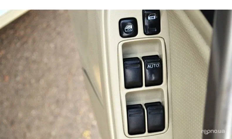 Nissan Skyline 2002 - 5