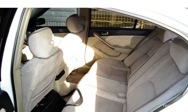 Nissan Skyline 2002 - 10