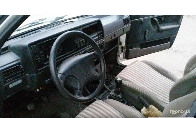 Volkswagen Jetta 1989 - 0